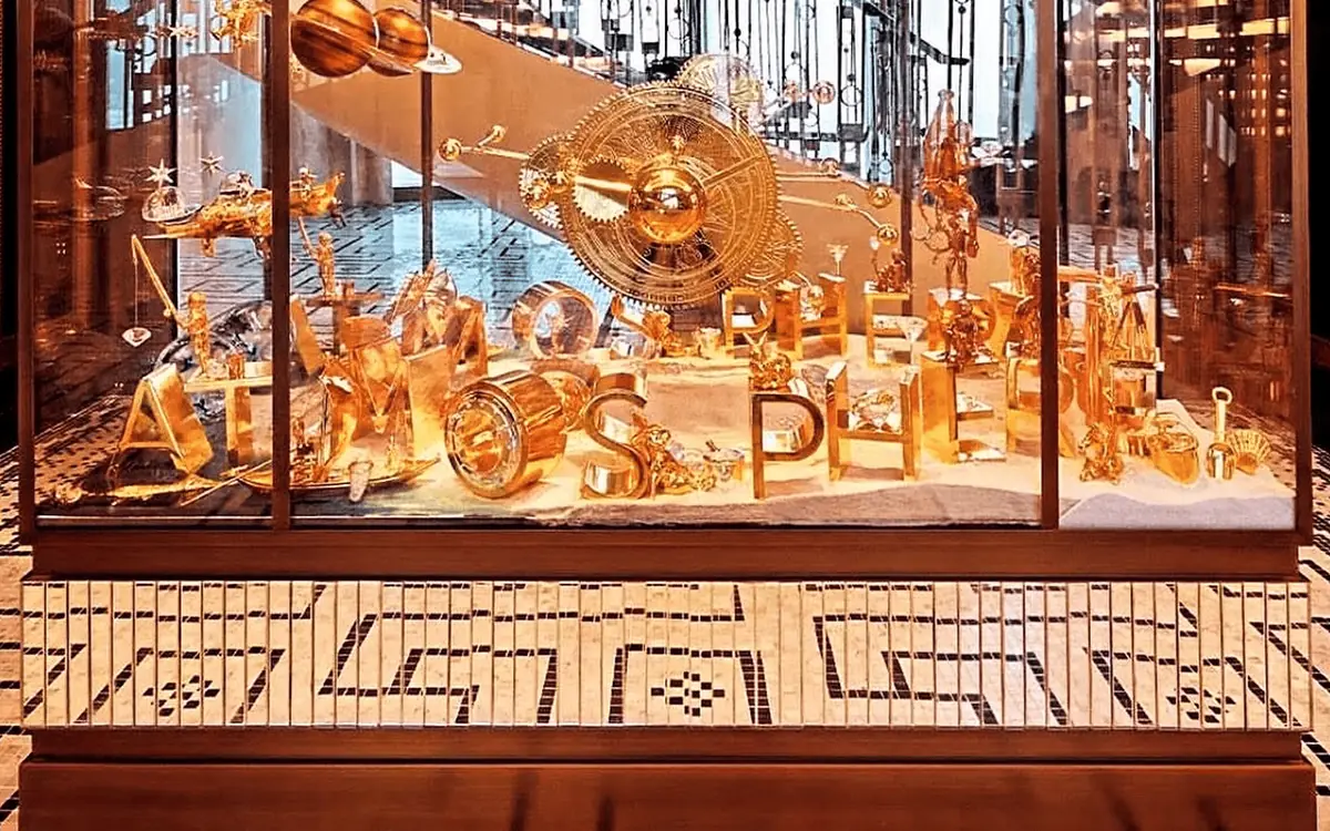 3D printed artistic signage installed at the At.mosphere restaurant, Burj Khalifa