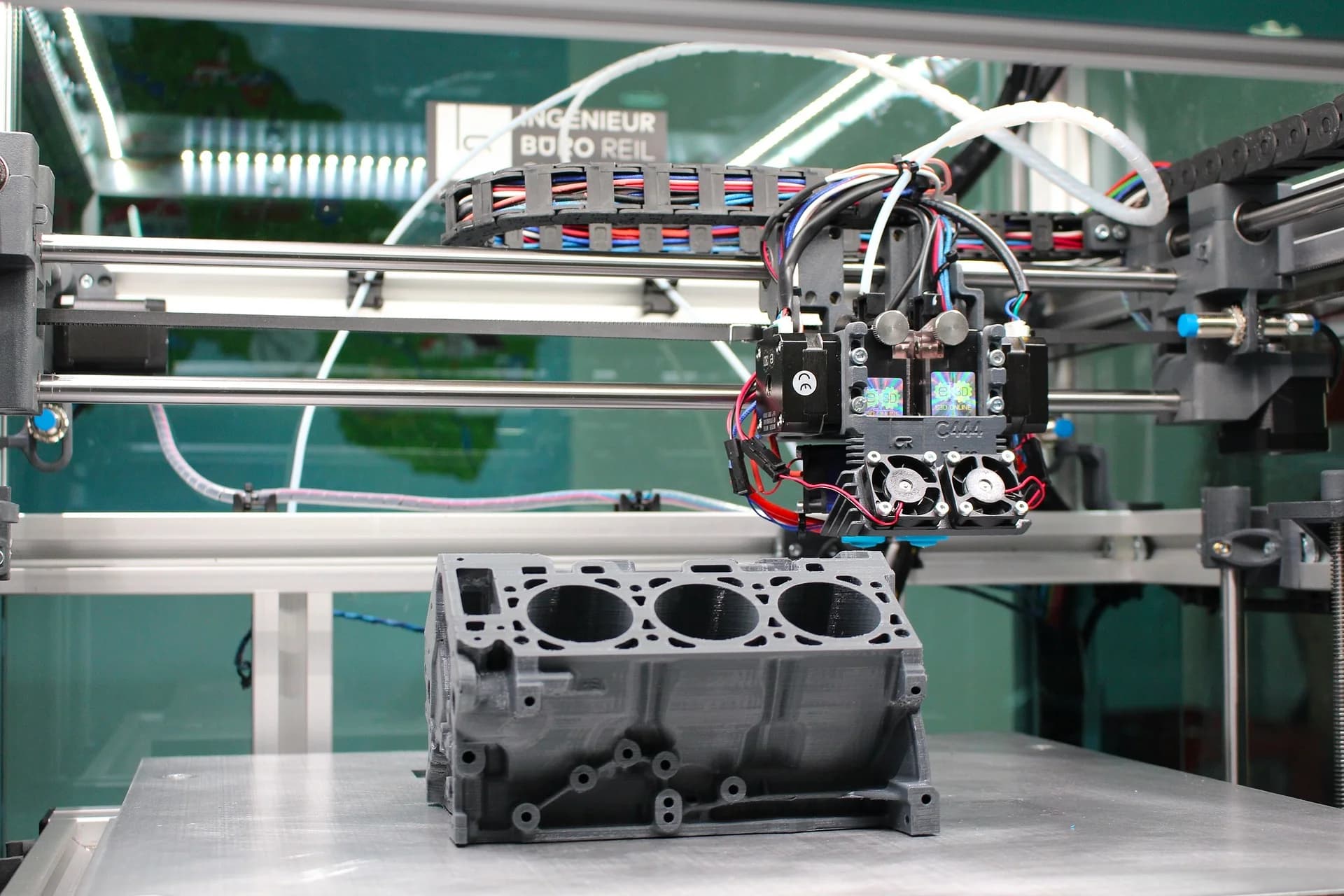 additive manufacturing in Dubai | Avail 3D Printing Service in Dubai With Ultratec